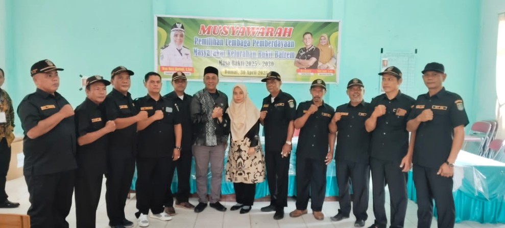 Arpan Marwazi Terpilih Sebagai Ketua LPMK Bukit Batrem Periode 2025-2030